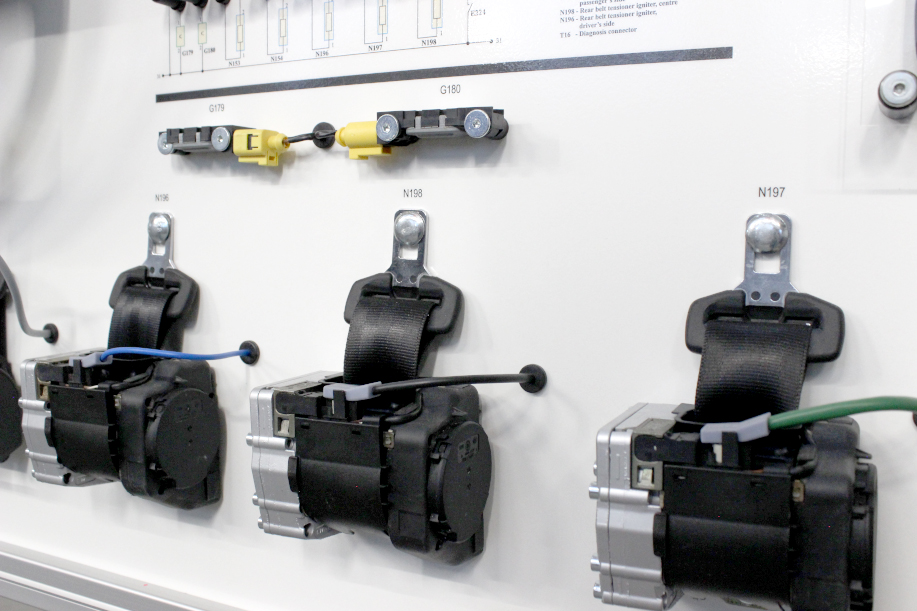 Banc Air Bag SRS Bosch AB 8.4 Air Bag Nécessite une batterie 12v ou une alimentation stabilisée