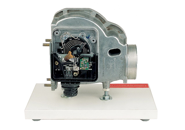 Débit mètre d'air à volet en coupe